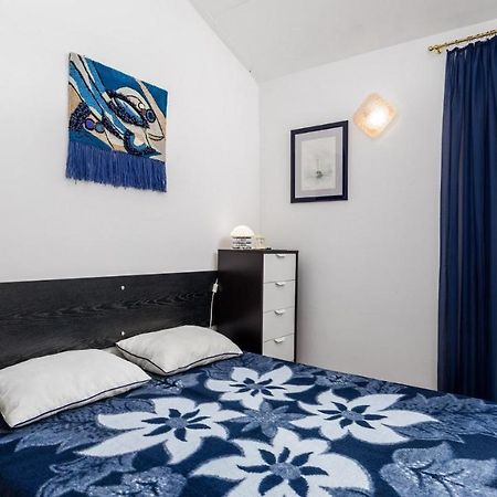 Rona Apartment Aurora Новалья Экстерьер фото