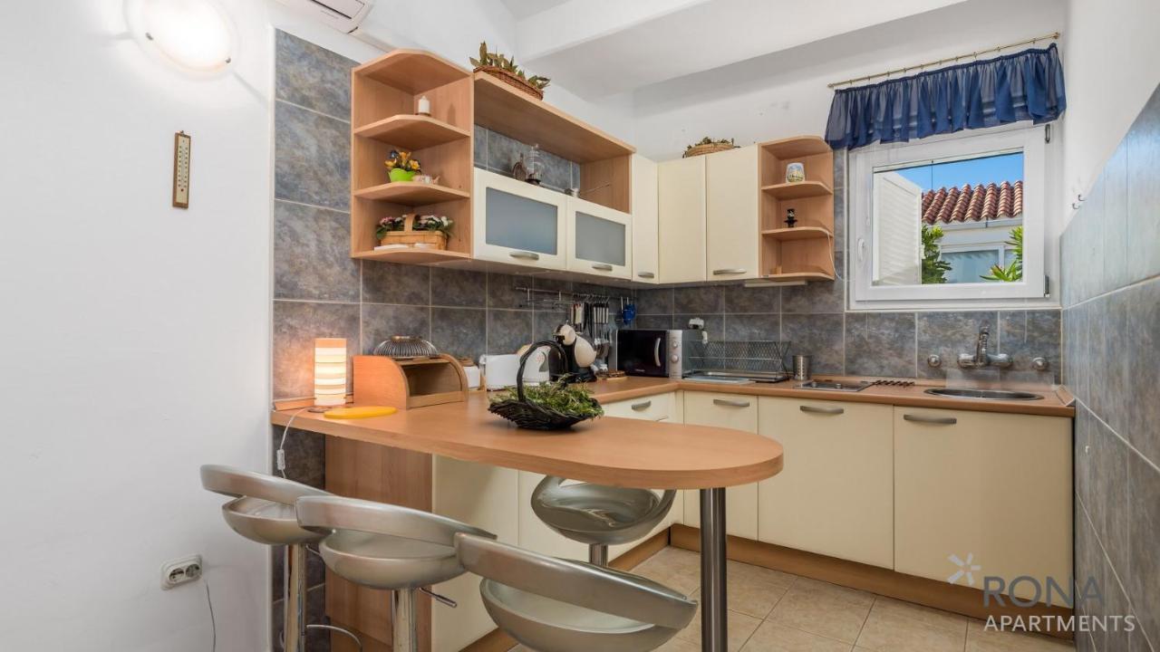Rona Apartment Aurora Новалья Экстерьер фото